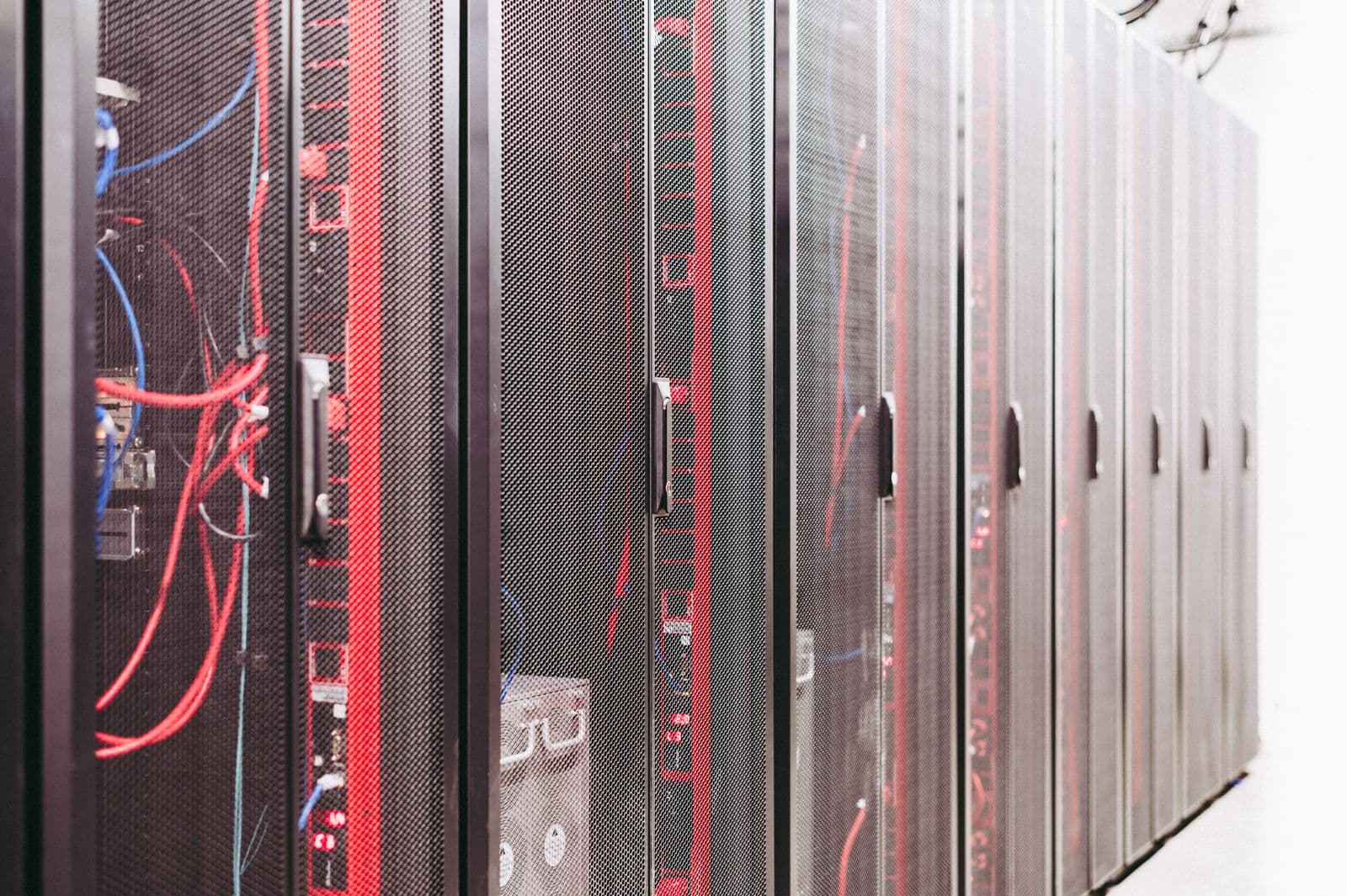 CNW EdgeServer E8